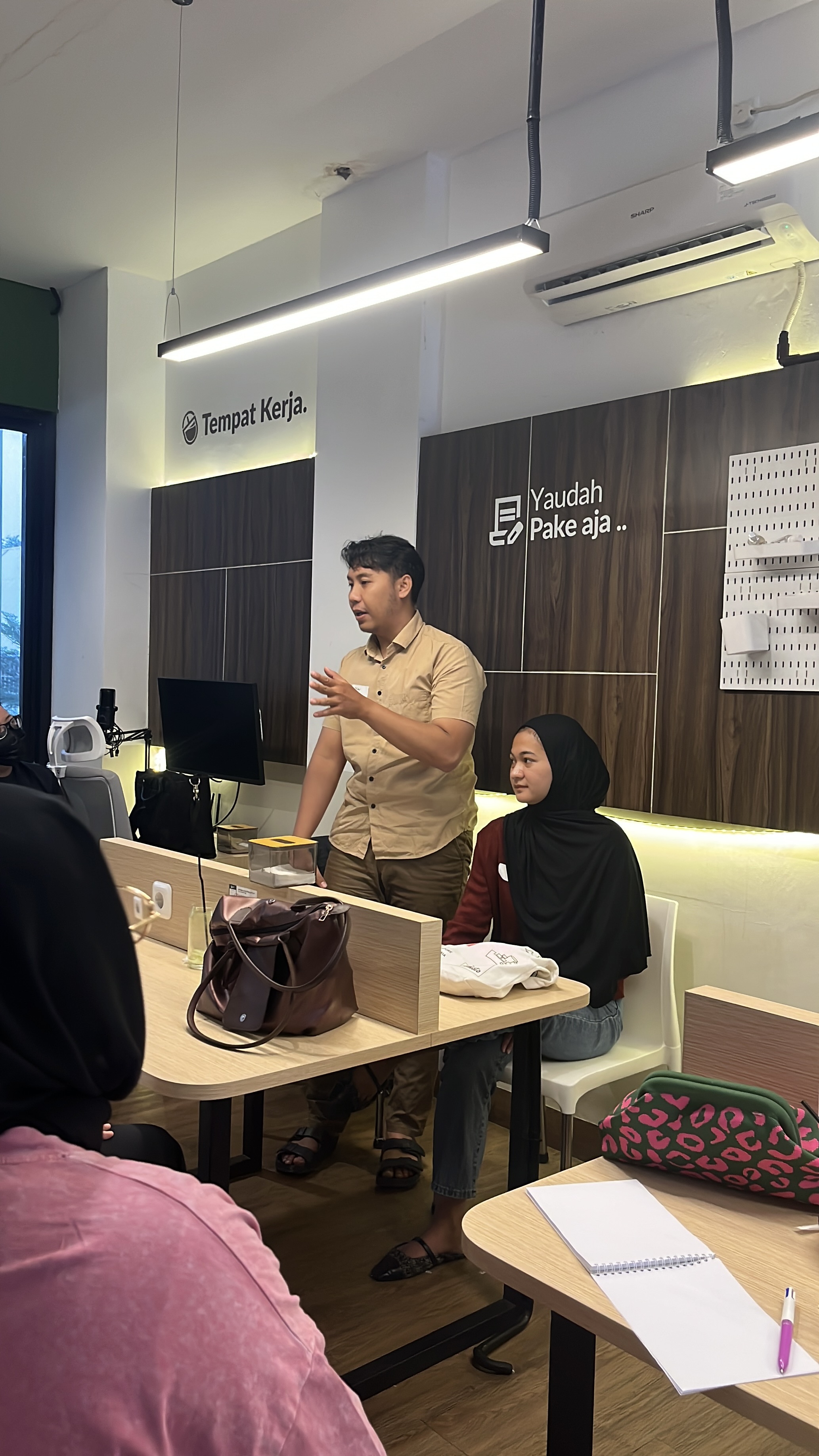 Public Speaking Masterclass (Modernland), dokumentasi 1